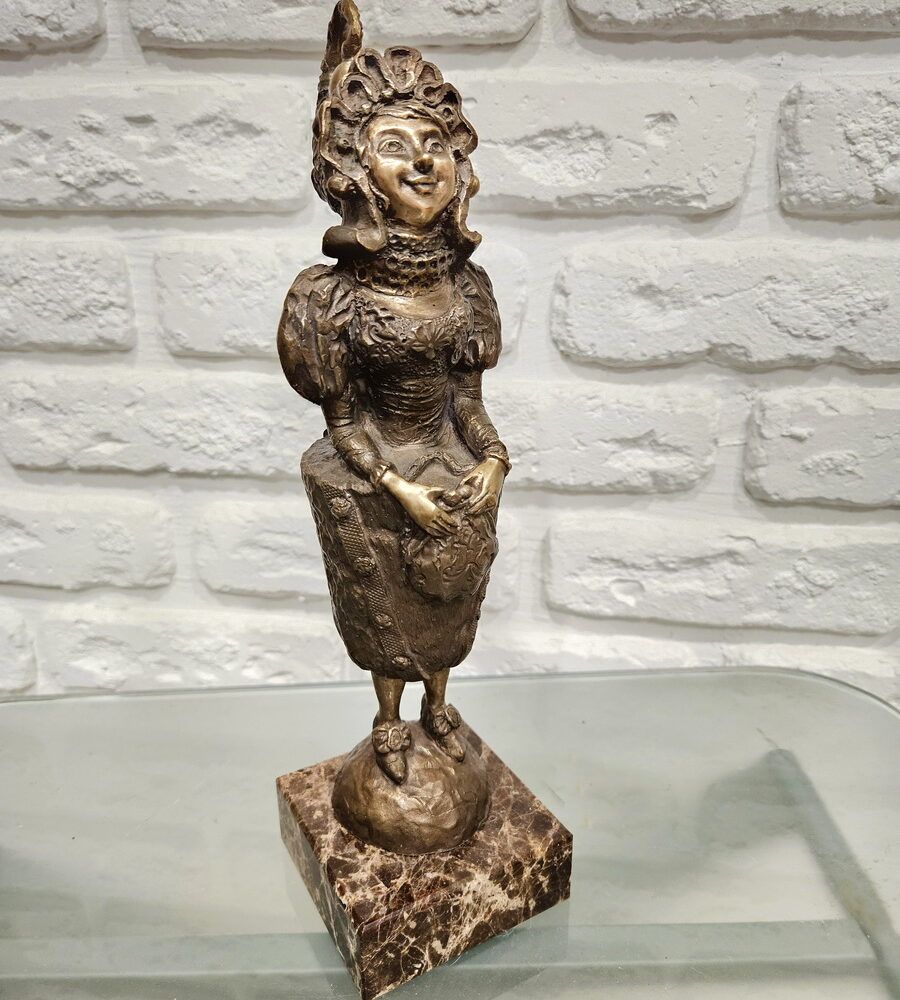 скульптура купити КИїв, бронза скульптура купити на подарунок, відомий скульптор роботи купити, скульптура на подарунок, ексклюзивний подарунок Київ, мармур скульптура