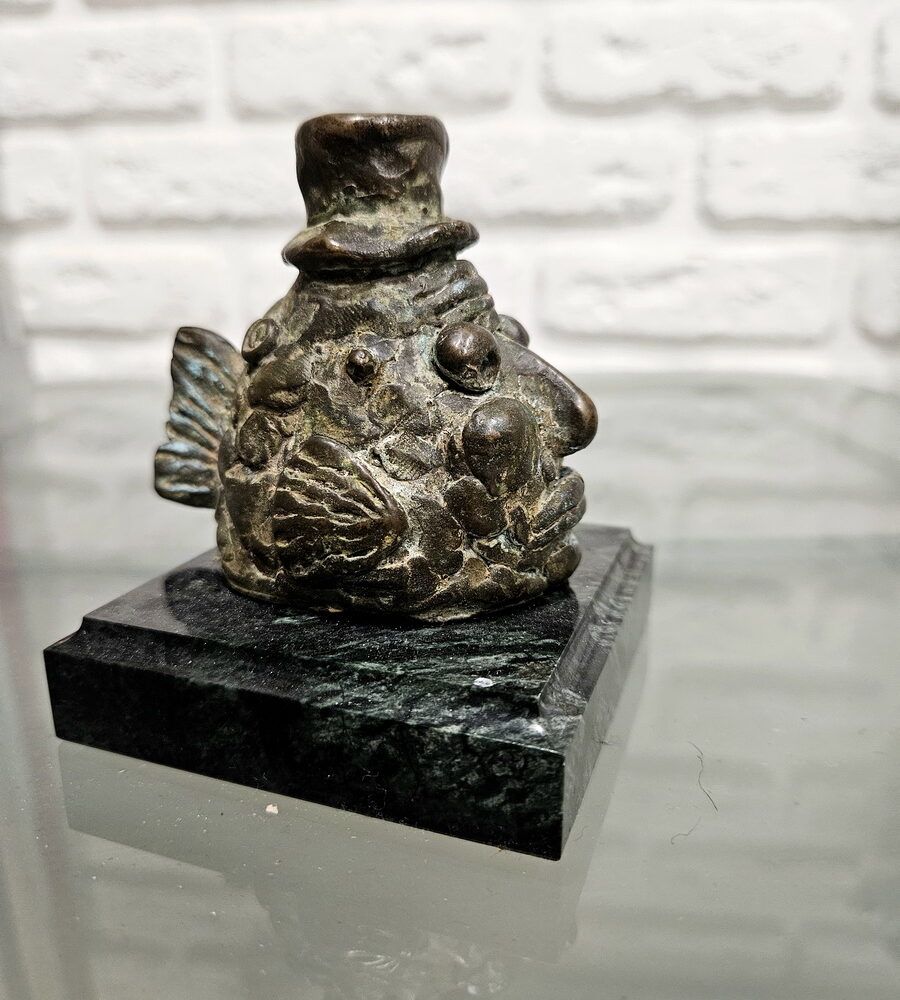 скульптура купити КИїв, бронза скульптура купити на подарунок, відомий скульптор роботи купити, скульптура на подарунок, ексклюзивний подарунок Київ, мармур скульптура з рибою, риба скульптура